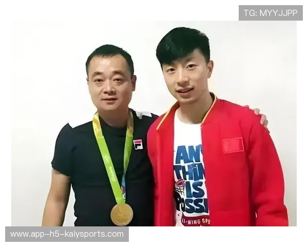 乒乓赛场技术动作创新频出，教练圈争相模仿学习